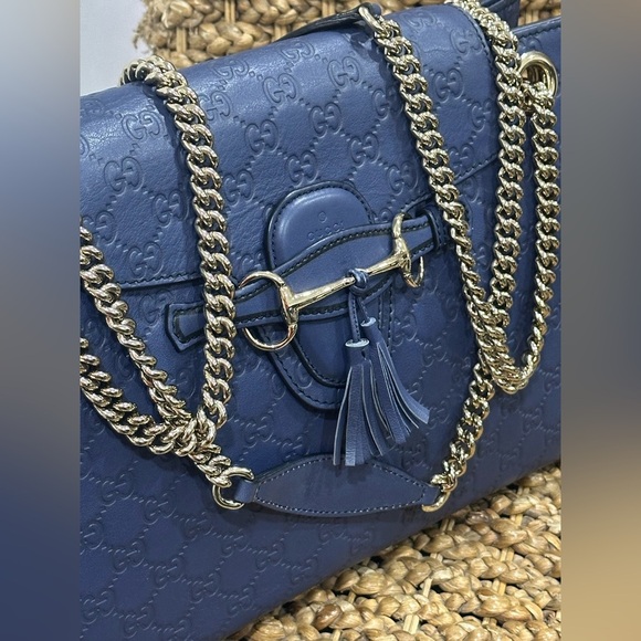 Gucci Emily Guccisima Tassel Bag - Picture 3 of 11
